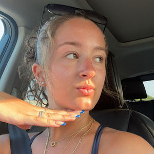 Meet your Posher, Analisa